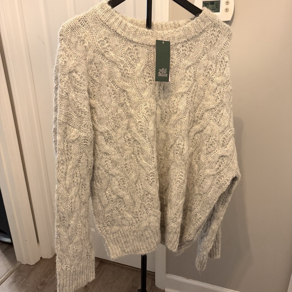 NWT Wild Fable Cable Knit Sweater XL Cream Gray Heather Marled Crew Neck Cozy